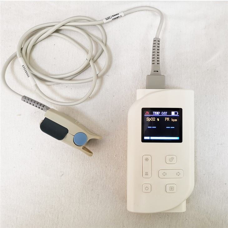 Handheld Pulse Oximeter With Temperature